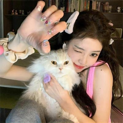 逃荒被丢下我带空间躲深山种田